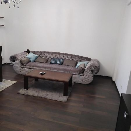 The Unique Apartment Rosu Luaran gambar