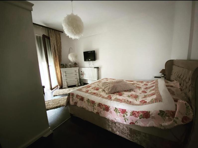 The Unique Apartment Rosu Luaran gambar