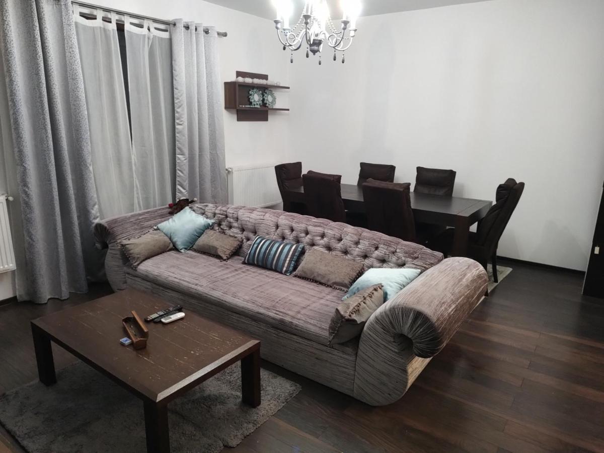 The Unique Apartment Rosu Luaran gambar